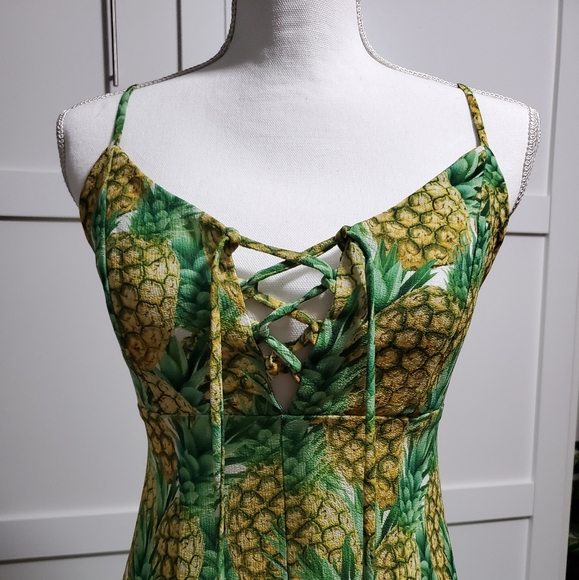 NWT! Show Me Your MuMu pineapple dress - Picture 7 of 10